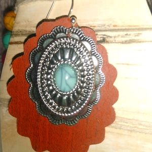 Western style earrings